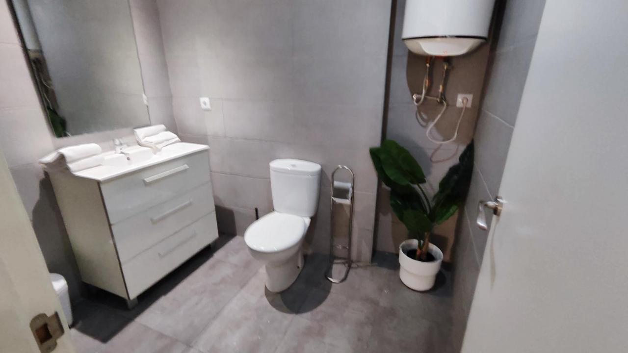 Boutique 2 Apartamento Ave Centro Lleida Esterno foto